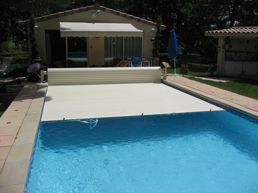 Volet roulant solaire hors sol " Golden Roll "- 7 x 3.5 m