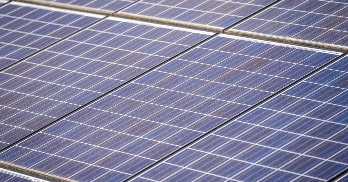 Les systèmes de stockage d'énergie solaire : options et avantages