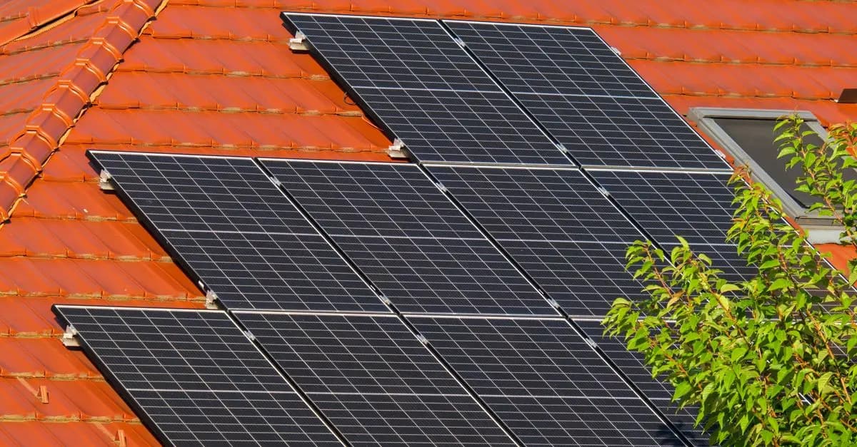 Les meilleures pratiques pour installer des panneaux solaires