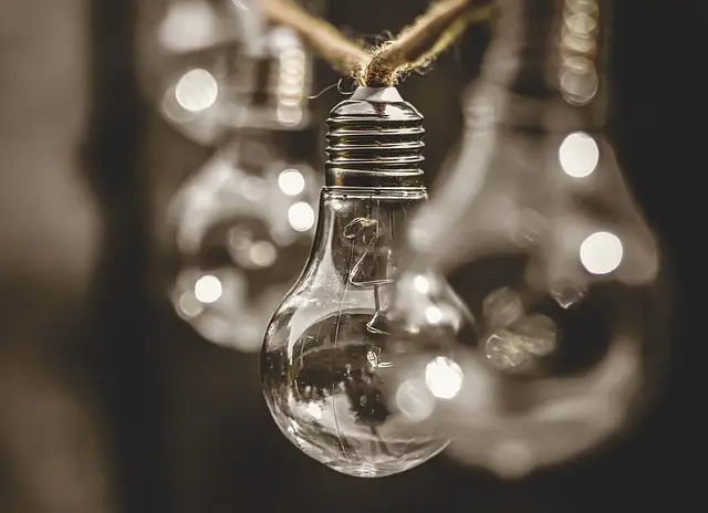 Comment bien choisir un système de stockage d'énergie solaire