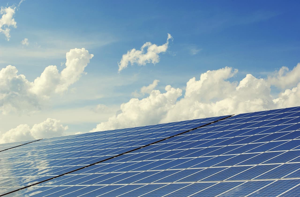 Les meilleures pratiques pour entretenir vos panneaux solaires